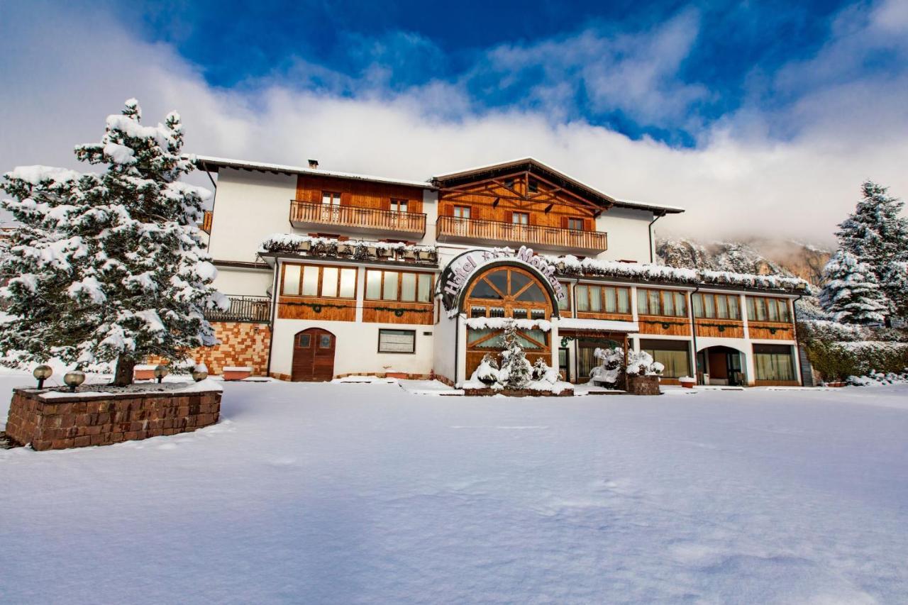Hotel & Residence Montana Fai della Paganella Kültér fotó