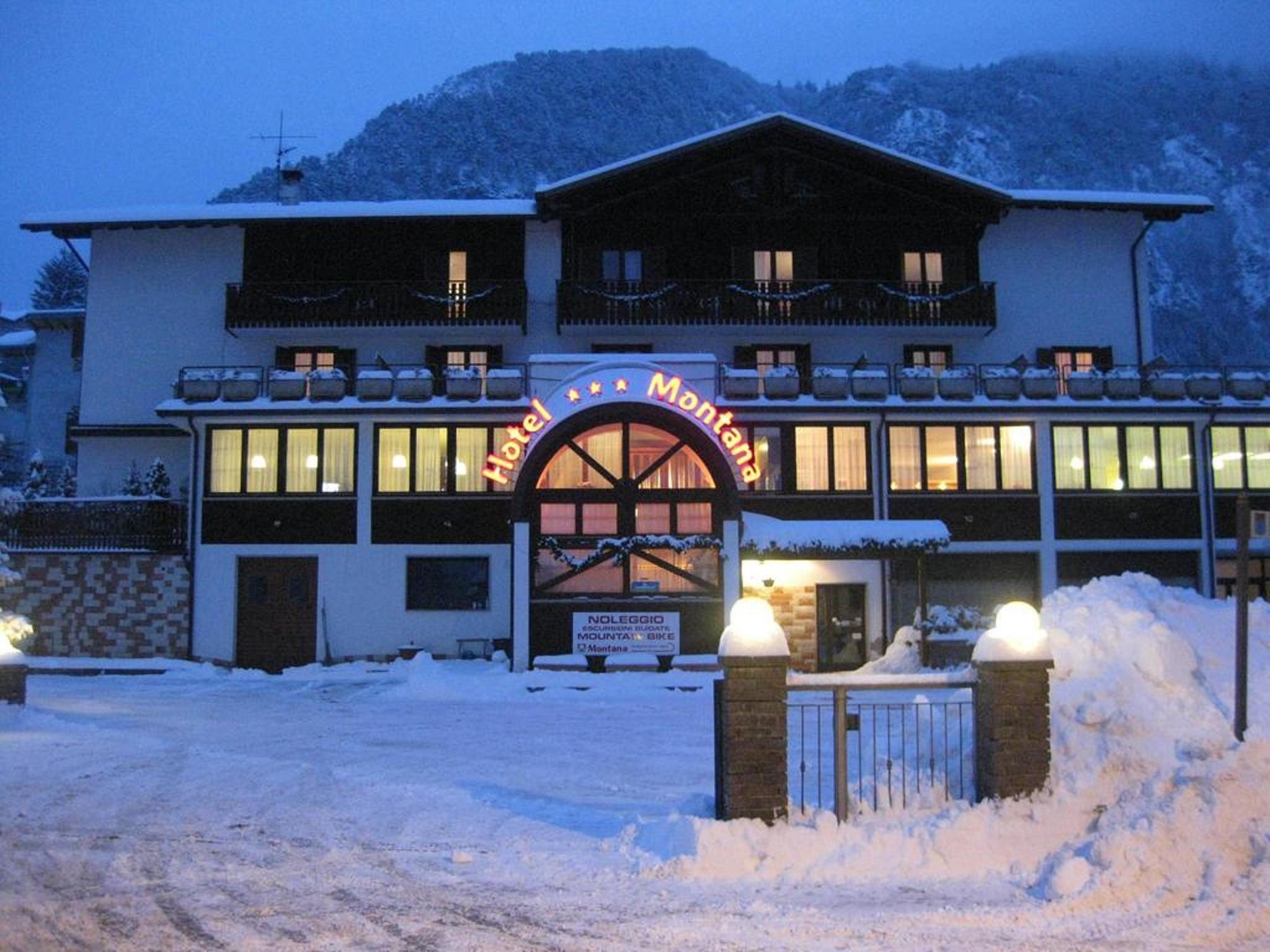 Hotel & Residence Montana Fai della Paganella Kültér fotó
