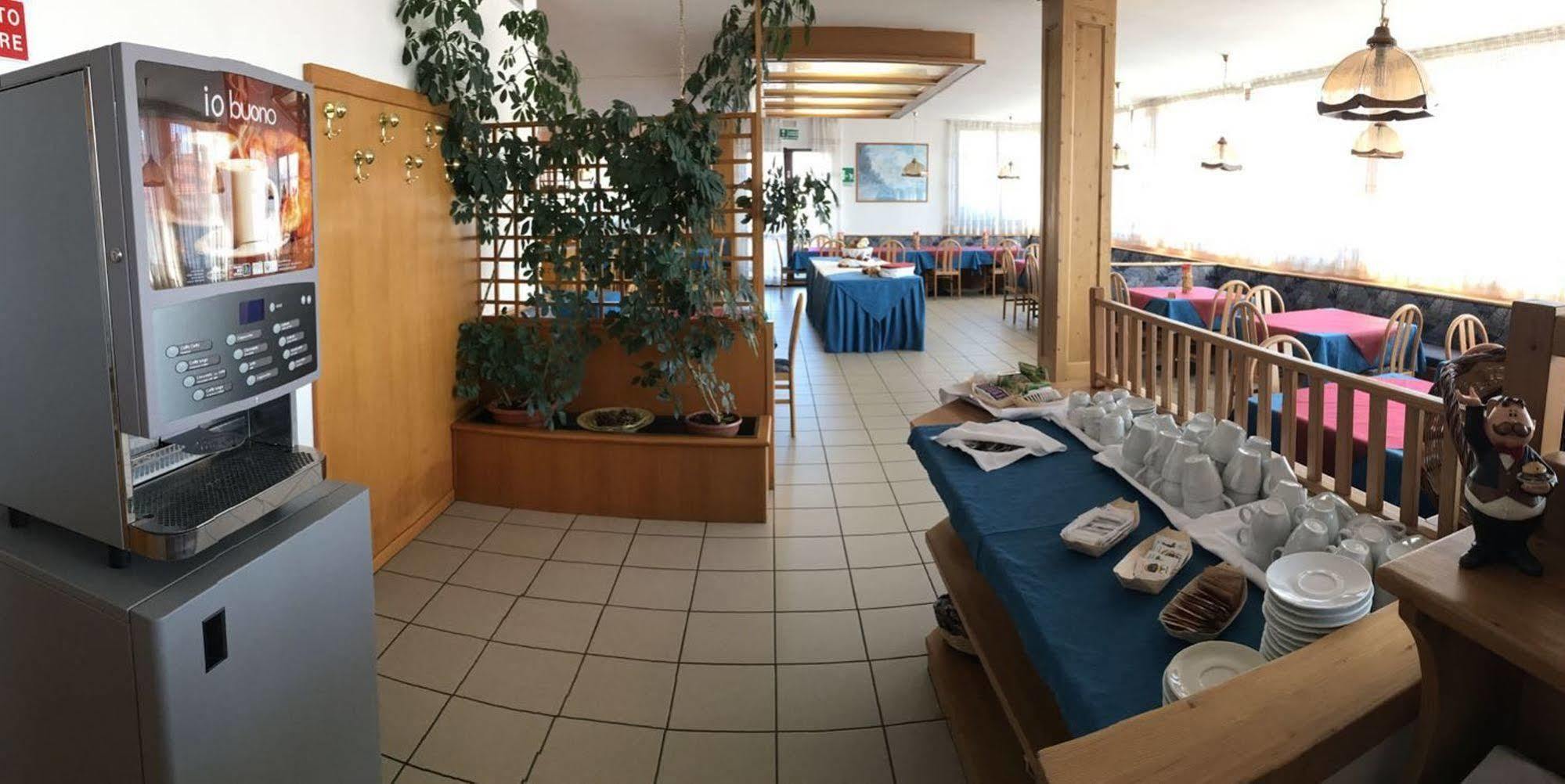 Hotel & Residence Montana Fai della Paganella Kültér fotó