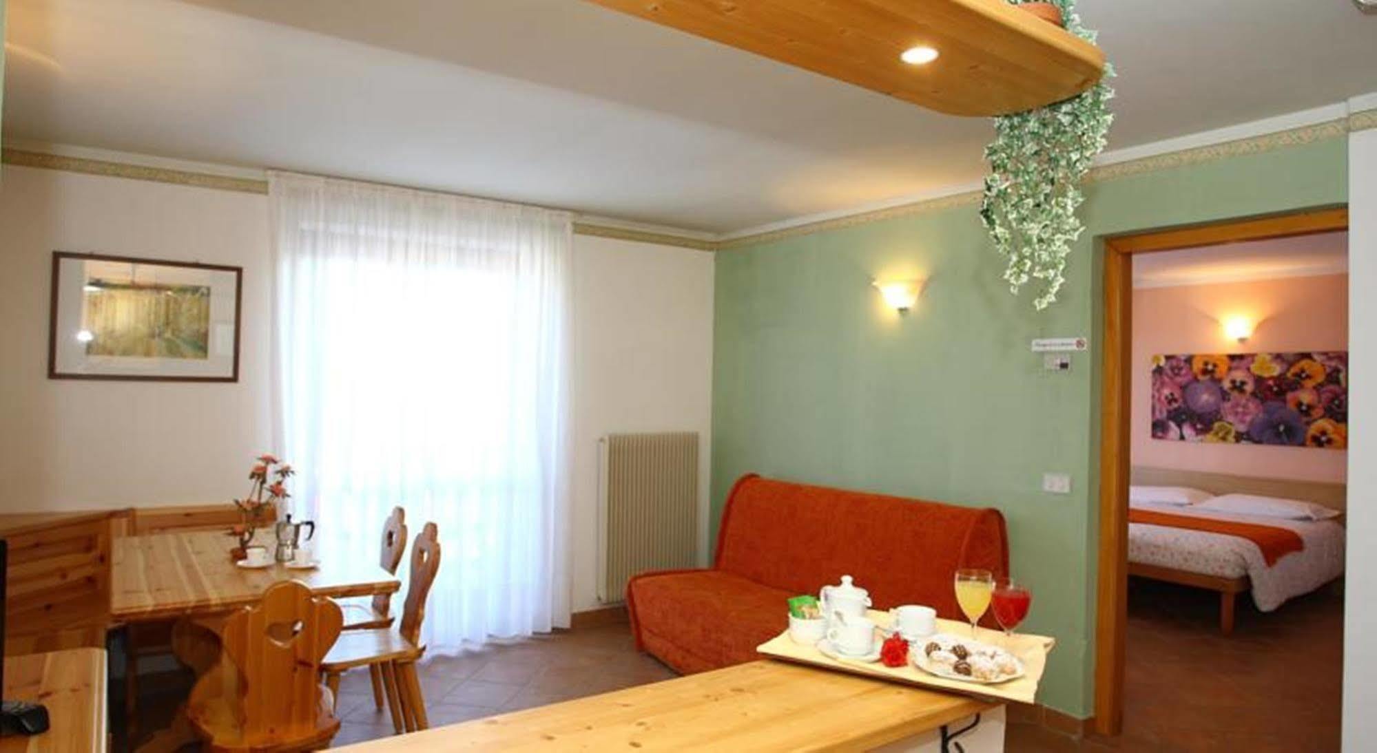 Hotel & Residence Montana Fai della Paganella Kültér fotó
