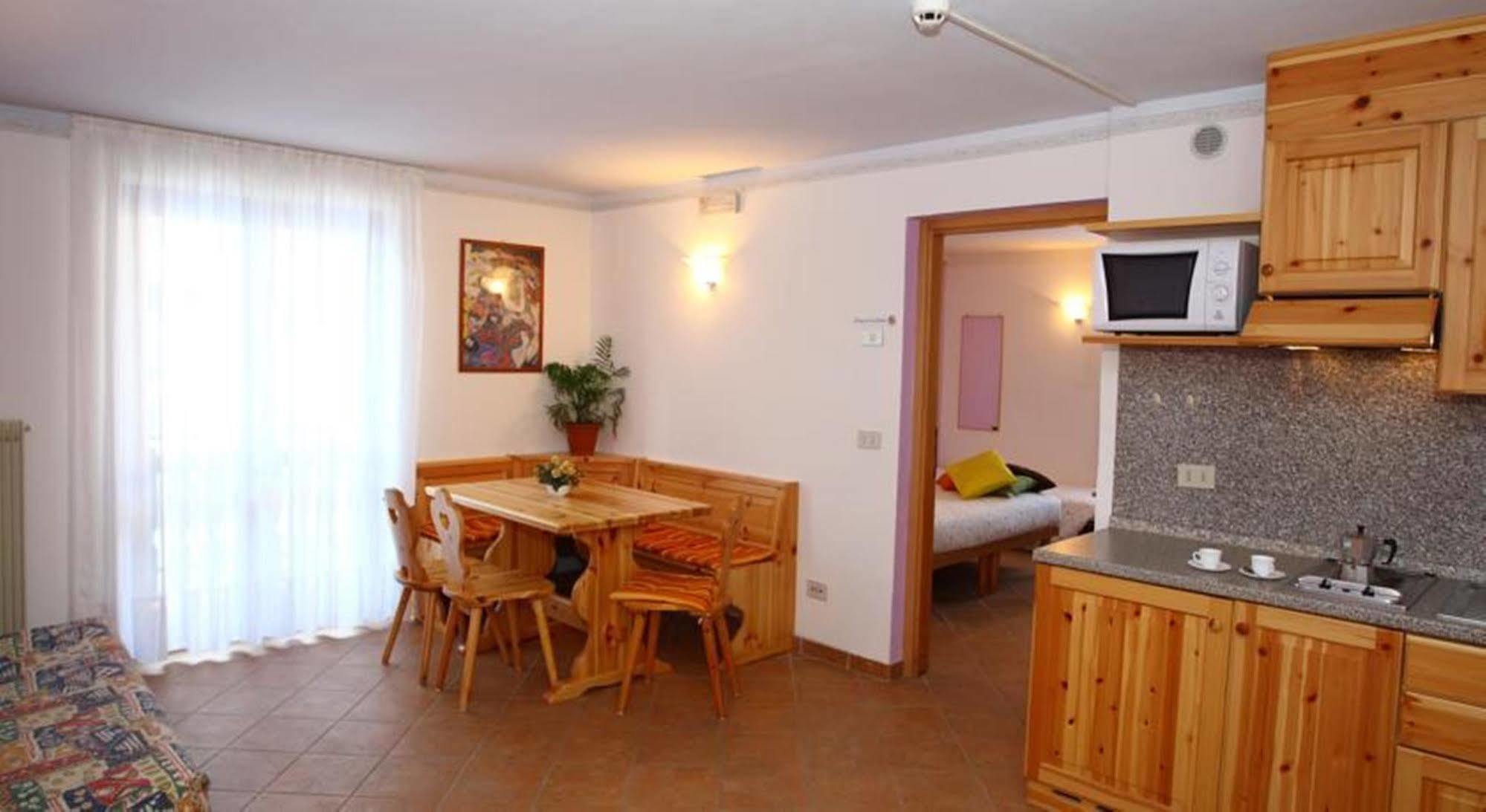 Hotel & Residence Montana Fai della Paganella Kültér fotó